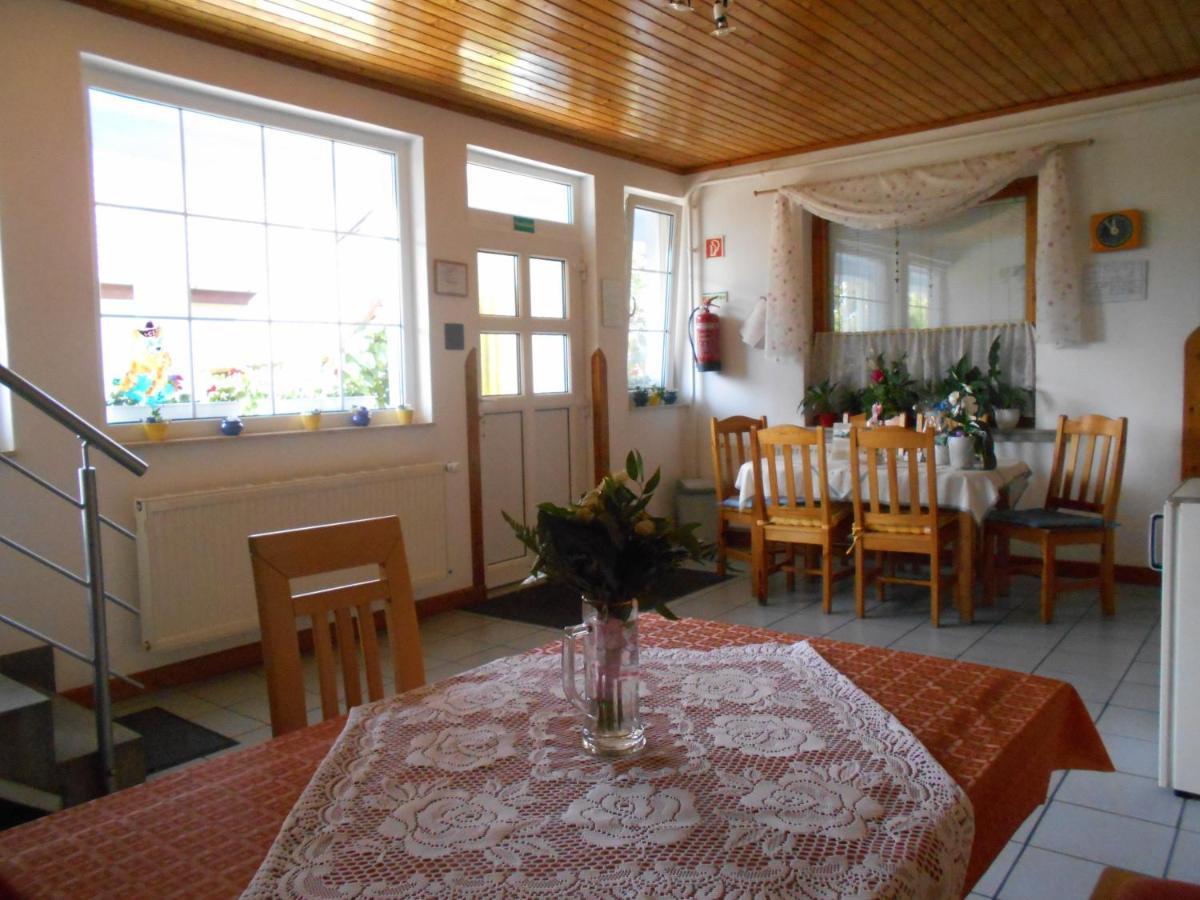 Bed and Breakfast Árpád Panzió Győr Exterior foto