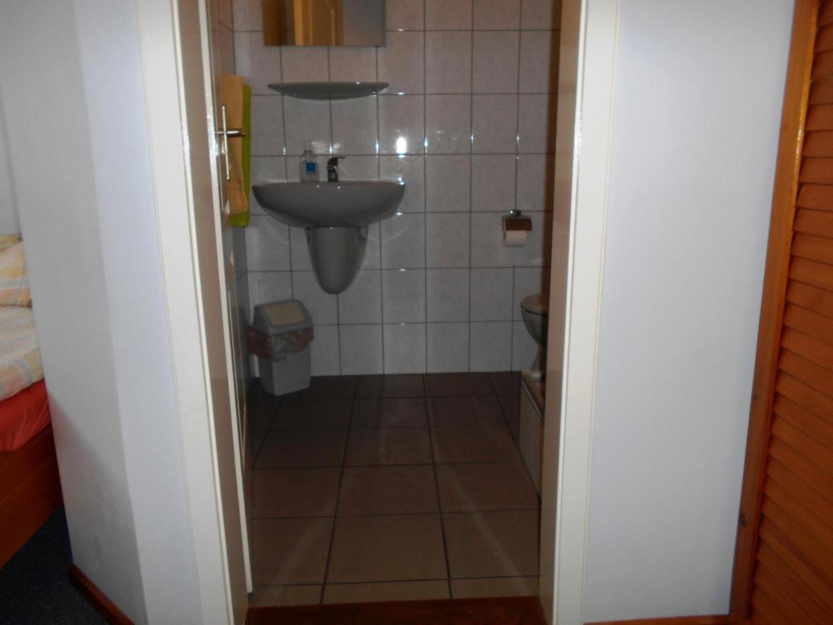 Bed and Breakfast Árpád Panzió Győr Exterior foto